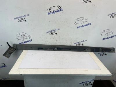 Лот: 24965157. Фото: 1. накладка порога Ford Focus CB4. Двигатель и элементы двигателя