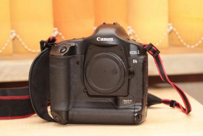 Лот: 8619664. Фото: 1. Продам Canon 1 Ds Mark 2. Цифровые зеркальные