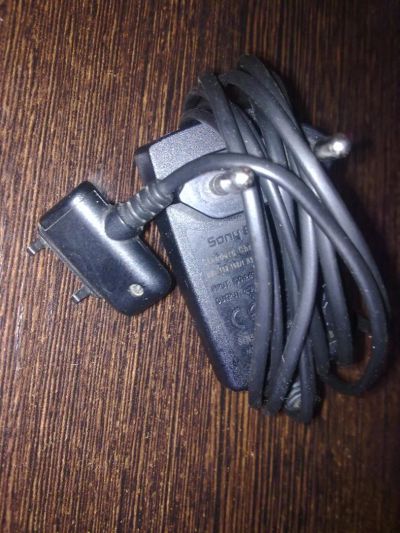 Лот: 10930283. Фото: 1. Блок питания для телефонов Sony-Ericsson... Зарядные устройства, блоки питания, адаптеры сетевые для смартфонов