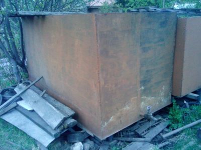 Лот: 4116498. Фото: 1. бак 2*1,2м. с краном, целый, крепкий. Баки, ёмкости
