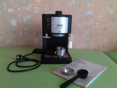 Лот: 7648901. Фото: 1. Кофеварка рожкового типа Delonghi... Чайники, кофемашины, кулеры