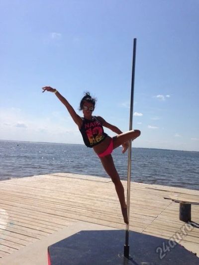 Лот: 5915702. Фото: 1. Мобильный подиум с пилоном POLE4YOU... Разное