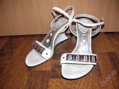 Лот: 334393. Фото: 1. Удобные босоножки. Босоножки