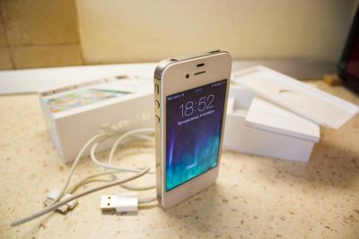 Лот: 10415425. Фото: 1. iPhone 4S 16gb. Смартфоны