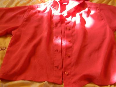 Лот: 11237491. Фото: 1. кофточка роз.с капюшоном на возраст... Рубашки, блузки, водолазки