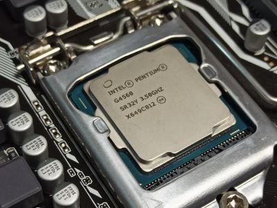 Лот: 17488838. Фото: 1. Процессор Intel Pentium Gold G4560... Процессоры