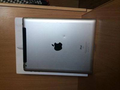 Лот: 4387682. Фото: 1. Ipad 2 белый 32 gb c 3G планшет. Планшеты