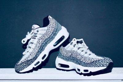 Лот: 11141290. Фото: 1. Кроссовки Nike. Кеды, кроссовки, слипоны