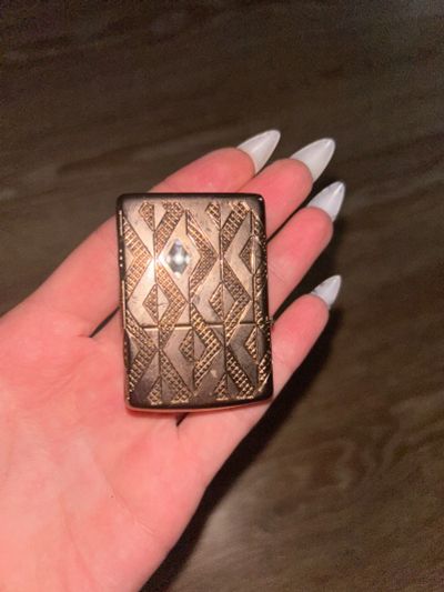 Лот: 25374806. Фото: 1. зажигалка. Зажигалки, спички, пепельницы