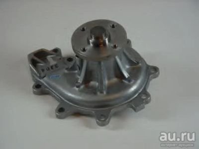 Лот: 13087478. Фото: 1. Насос водяной Isuzu ELF NHR6... Двигатель и элементы двигателя
