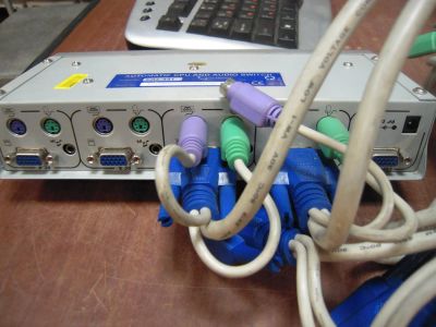 Лот: 5374361. Фото: 1. Gembird CAS-441 4-port Audio KVM... Другое (периферия)