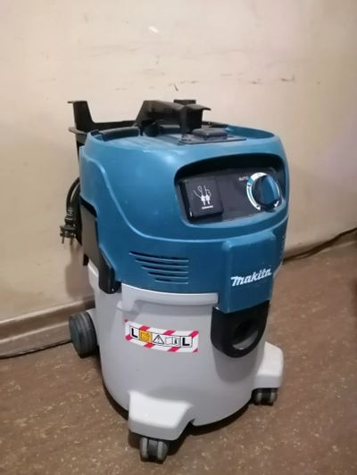 Лот: 21142173. Фото: 1. Пылесос Makita VC3012L (Г0543А... Электроинструмент