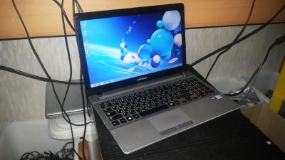 Лот: 8789589. Фото: 1. Ноутбук Samsung NP300E5V-S01RU... Ноутбуки
