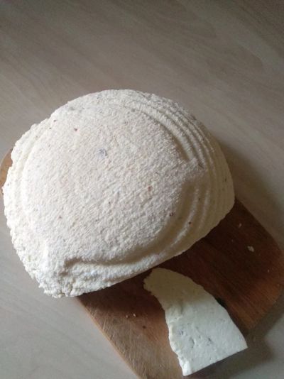 Лот: 14452284. Фото: 1. Сыр брынза домашний 1 кг. Молоко и молочные продукты