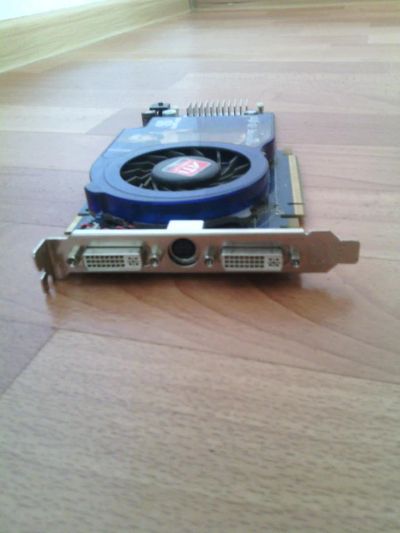 Лот: 4807524. Фото: 1. Видиокарта ati radeon hd 3870. Видеокарты