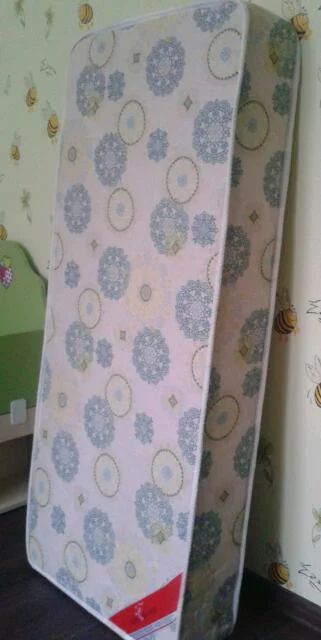Лот: 4402624. Фото: 1. Матрац для детской кровати. Детские кровати и кроватки