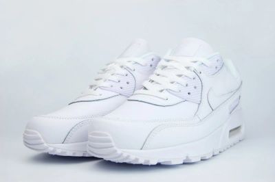 Лот: 16847686. Фото: 1. Кроссовки Nike Air Max 90 Triple... Кеды, кроссовки, слипоны