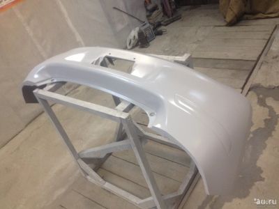 Лот: 13751174. Фото: 1. Бампер в грунте Toyota Vitz. Кузов
