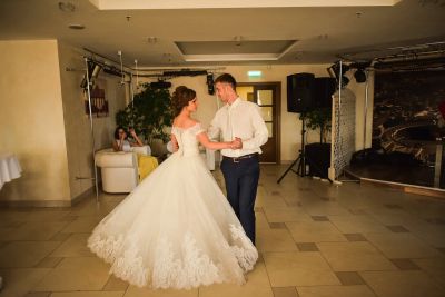 Лот: 9613952. Фото: 1. Продам красивое Свадебное платье. Свадебные платья