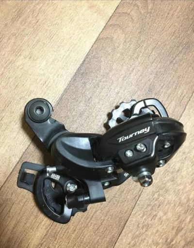 Лот: 14552359. Фото: 1. Переключатель задний Shimano Tourney... Запчасти