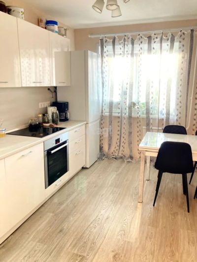 Лот: 20743151. Фото: 1. Продам 2-комн. кв. 58 кв.м. Красноярск... Квартиры, студии
