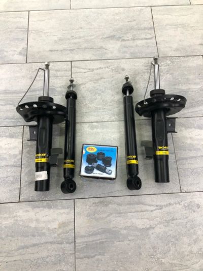 Лот: 16170634. Фото: 1. Комплект стоек Monroe reflex на... Ходовая, подвеска, рулевое управление