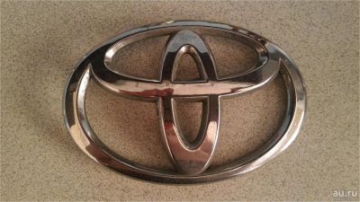 Лот: 9450956. Фото: 1. Эмблема решетки радиатора Toyota... Кузов