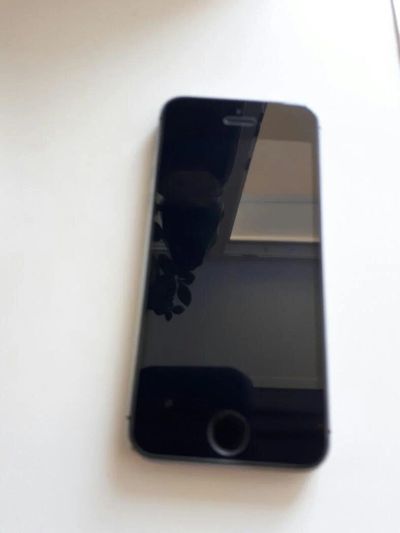 Лот: 9939915. Фото: 1. iPhone 5s 32. Смартфоны