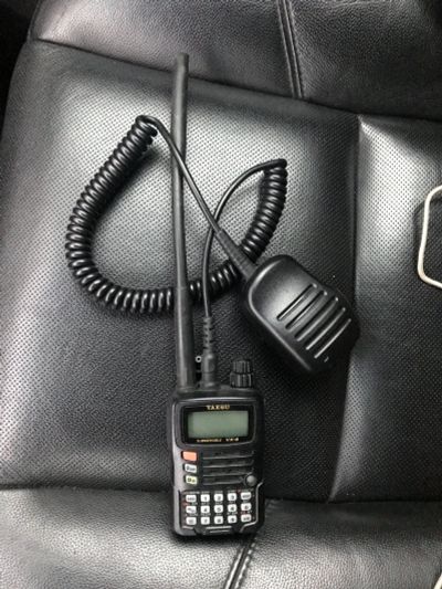 Лот: 14928643. Фото: 1. Продам рацию Yaesu VX-6R последняя... Рации, радиостанции