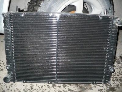 Лот: 678679. Фото: 1. радиатор охлаждения ГАЗ 3110. Другое (автозапчасти)