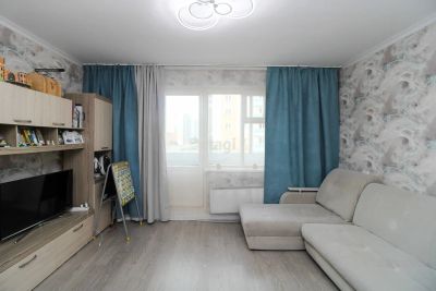 Лот: 20729775. Фото: 1. Продам 2-комн. кв. 54 кв.м. Красноярск... Квартиры, студии