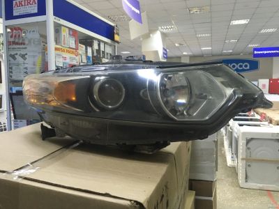 Лот: 17359802. Фото: 1. Фара передняя правая Honda Accord... Оптика и освещение