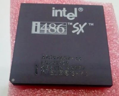 Лот: 14952189. Фото: 1. Intel 486SX-33. Процессоры