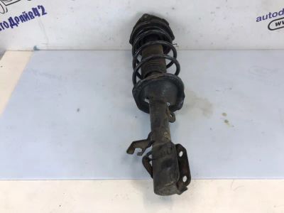 Лот: 21705565. Фото: 1. стойка Nissan March AK12. Двигатель и элементы двигателя