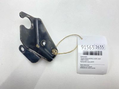 Лот: 23541267. Фото: 1. Кронштейн Toyota Sienta 2009 3382352070... Двигатель и элементы двигателя