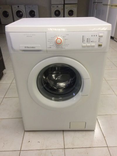 Лот: 15942031. Фото: 1. Стиральная машинка Electrolux. Стиральные машины