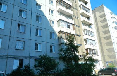 Лот: 4313682. Фото: 1. Продам 3-комн. на Кутузова, 42... Квартиры, студии