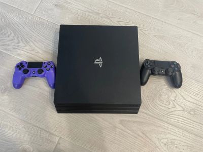 Лот: 17000972. Фото: 1. Sony Playstation 4 Pro. Игровые приставки, консоли