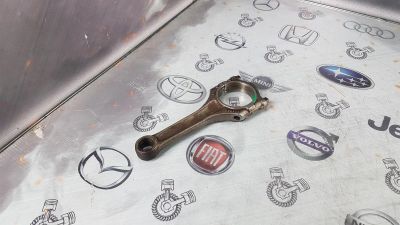 Лот: 23588096. Фото: 1. Шатун Volkswagen Multivan AES... Двигатель и элементы двигателя