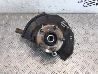 Лот: 24347185. Фото: 1. поворотный кулак toyota corolla... Двигатель и элементы двигателя