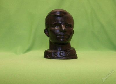 Лот: 824535. Фото: 1. Скульптура металлическая "Гагарин... Скульптуры