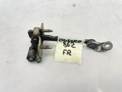 Лот: 25133075. Фото: 1. ограничитель двери Renault Duster... Другое (автозапчасти)