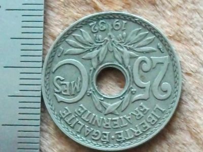Лот: 11985276. Фото: 1. Монета 25 сантим Франция 1932... Европа