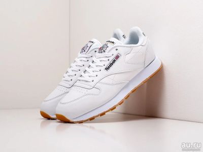 Лот: 17468454. Фото: 1. Кроссовки Reebok Classic Leather... Кеды, кроссовки, слипоны