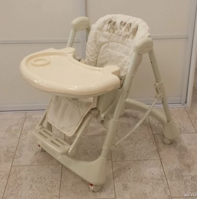 Лот: 13563620. Фото: 1. Стул для кормления Happy baby... Стульчики для кормления