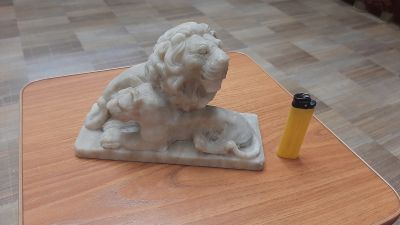 Лот: 18168435. Фото: 1. Статуэтка лев с львицей. Фарфор, керамика