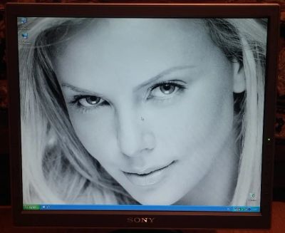 Лот: 6570998. Фото: 1. Монитор Sony SDM-S75A. ЖК-мониторы