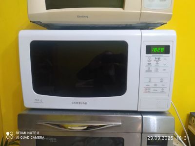 Лот: 25778052. Фото: 1. Микроволновка N 2 рабочая. Микроволновки, мини-печи