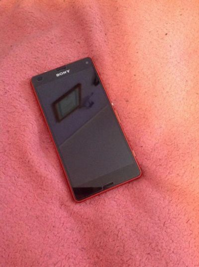Лот: 7055425. Фото: 1. sony xperia z3 compact. Смартфоны