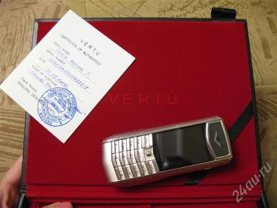 Лот: 577337. Фото: 1. Vertu в подарочной упаковке черная... Кнопочные мобильные телефоны